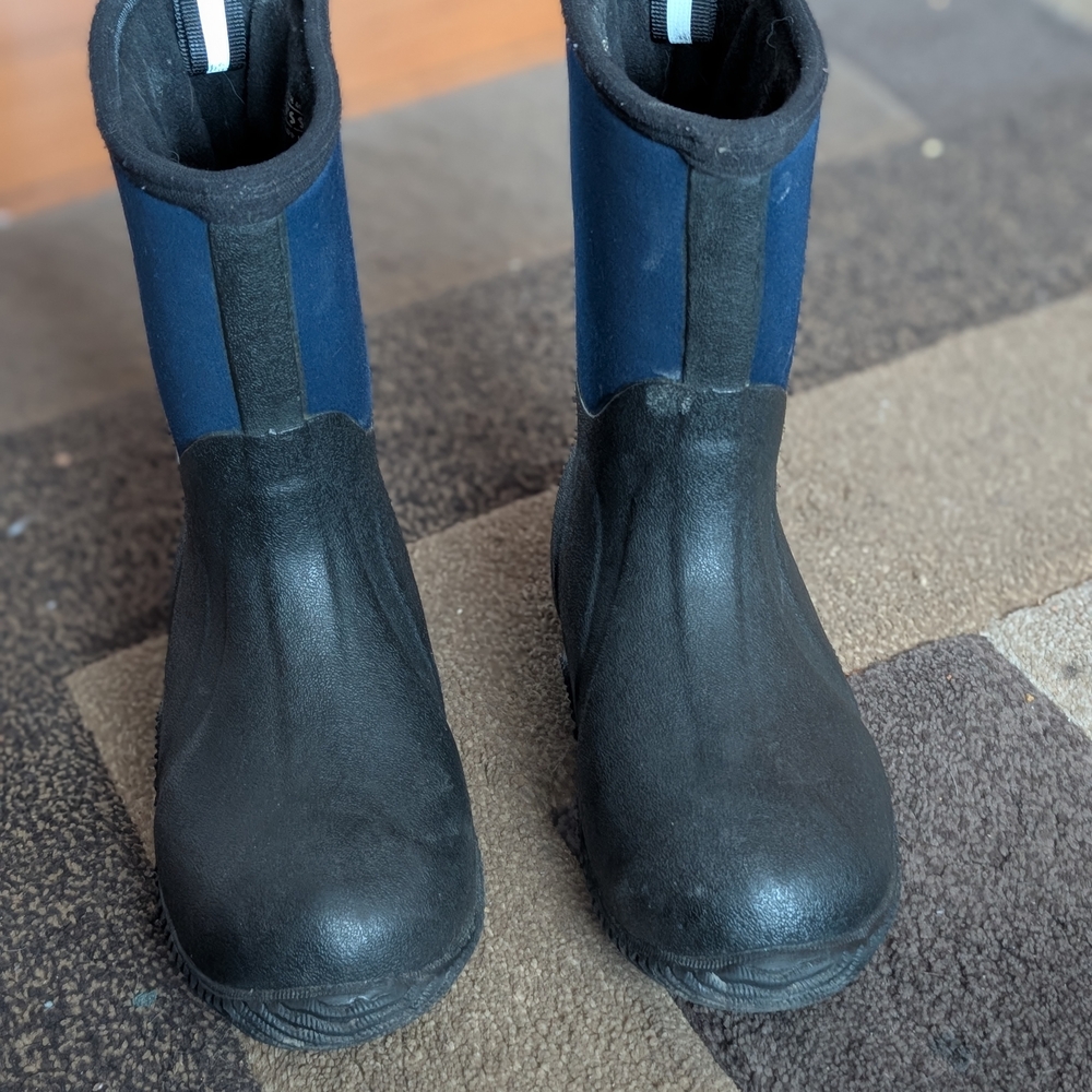 Muck Boot Company Arctic Sport Boots Kids 4 Or Ladies 6